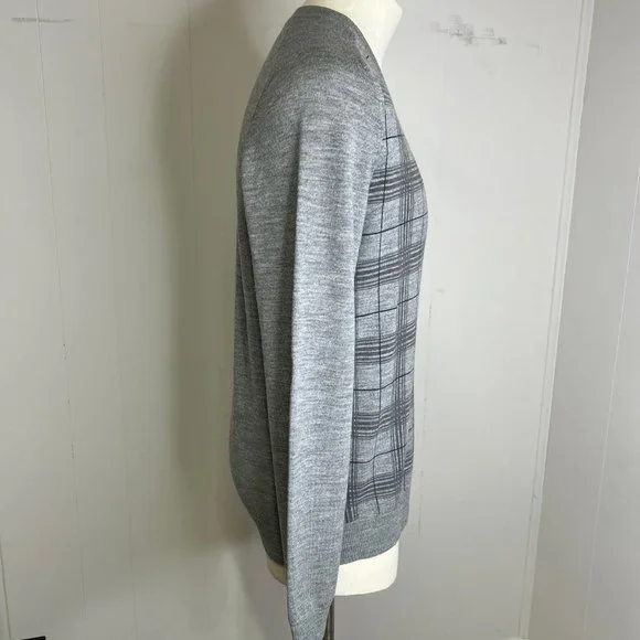 Banana Republic Merino Wool Men’s V-Neck Sweater Size Large Gray and Black - Picture 4 of 8